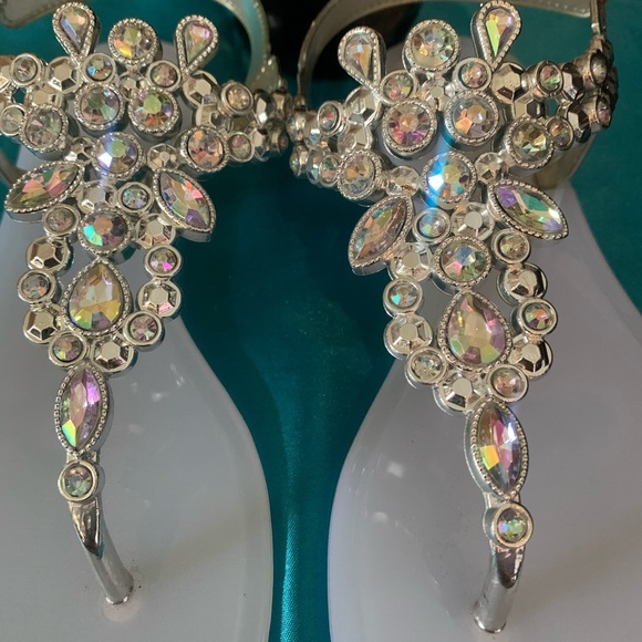 Sandals - Picture 8 of 8